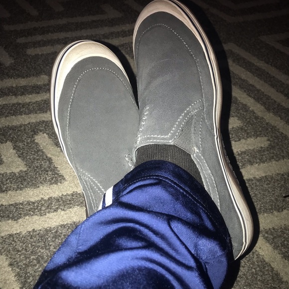 CLARKS, Mens Grey Suede Slip-on Sneaker - Picture 7 of 8